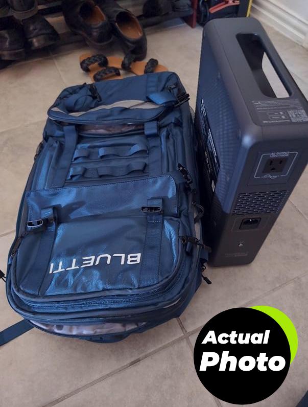 bluetti-solar-backpack-2-512wh-700w-pic-1