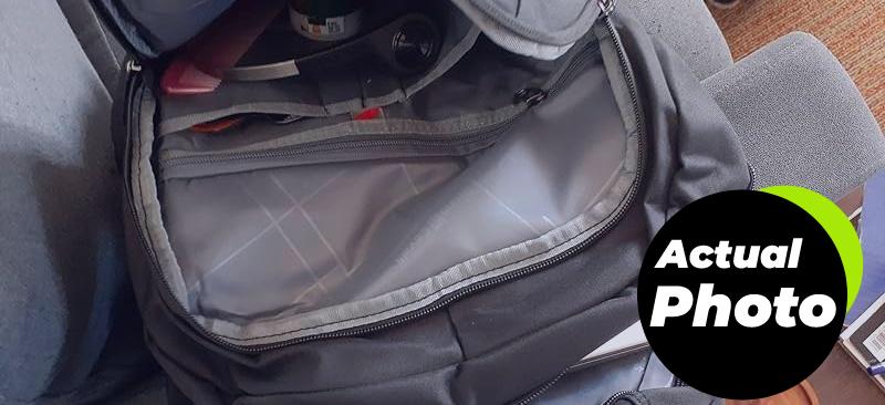 business-laptop-backpack-slim-black-pic-2