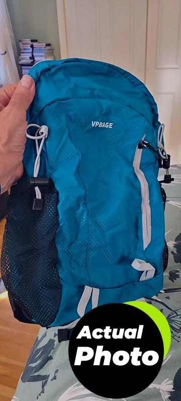 hiking-daypack-lightweight-15l-pic-3