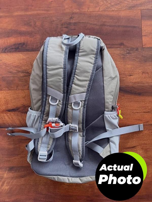 lightweight-hiking-backpack-25l-foldable-pic-3