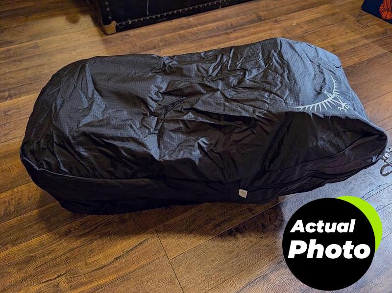 osprey-poco-carrier-bag-black-pic-3